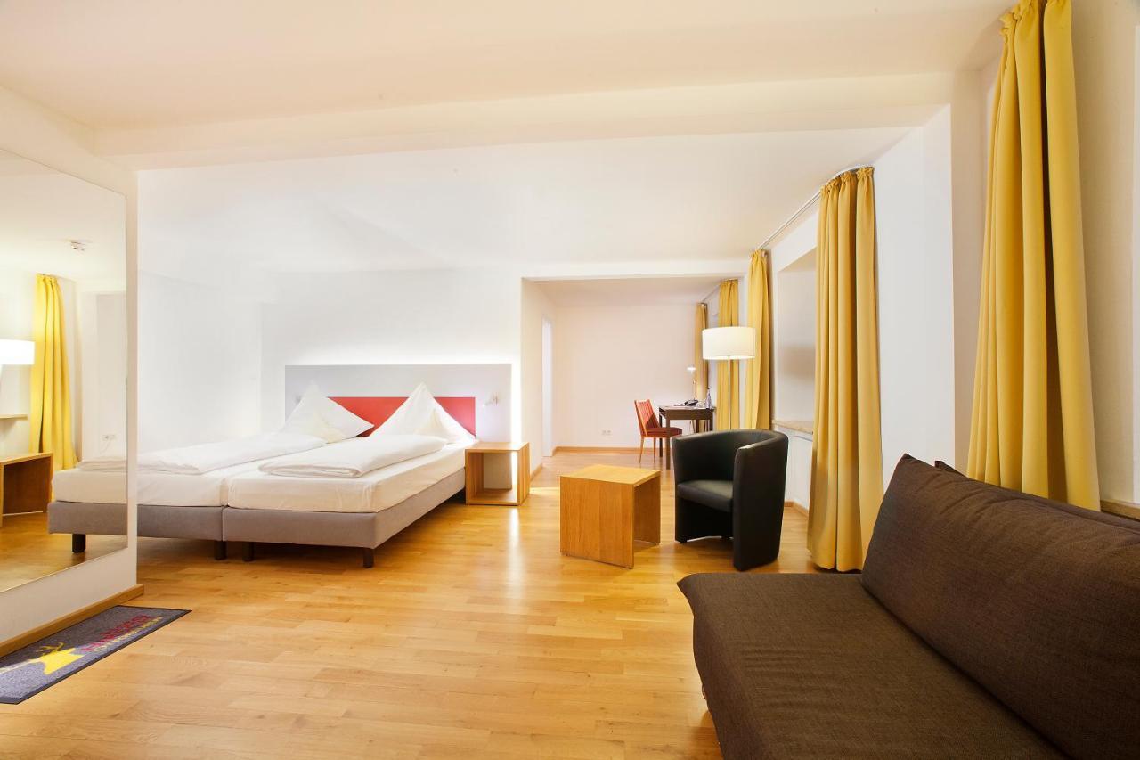 Akzent Brauerei Hotel Hirsch ออทโทบอยเริน ภายนอก รูปภาพ