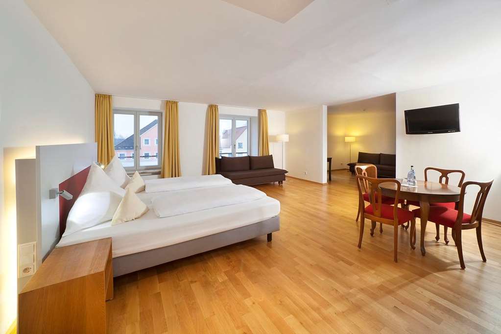 Akzent Brauerei Hotel Hirsch ออทโทบอยเริน ภายนอก รูปภาพ