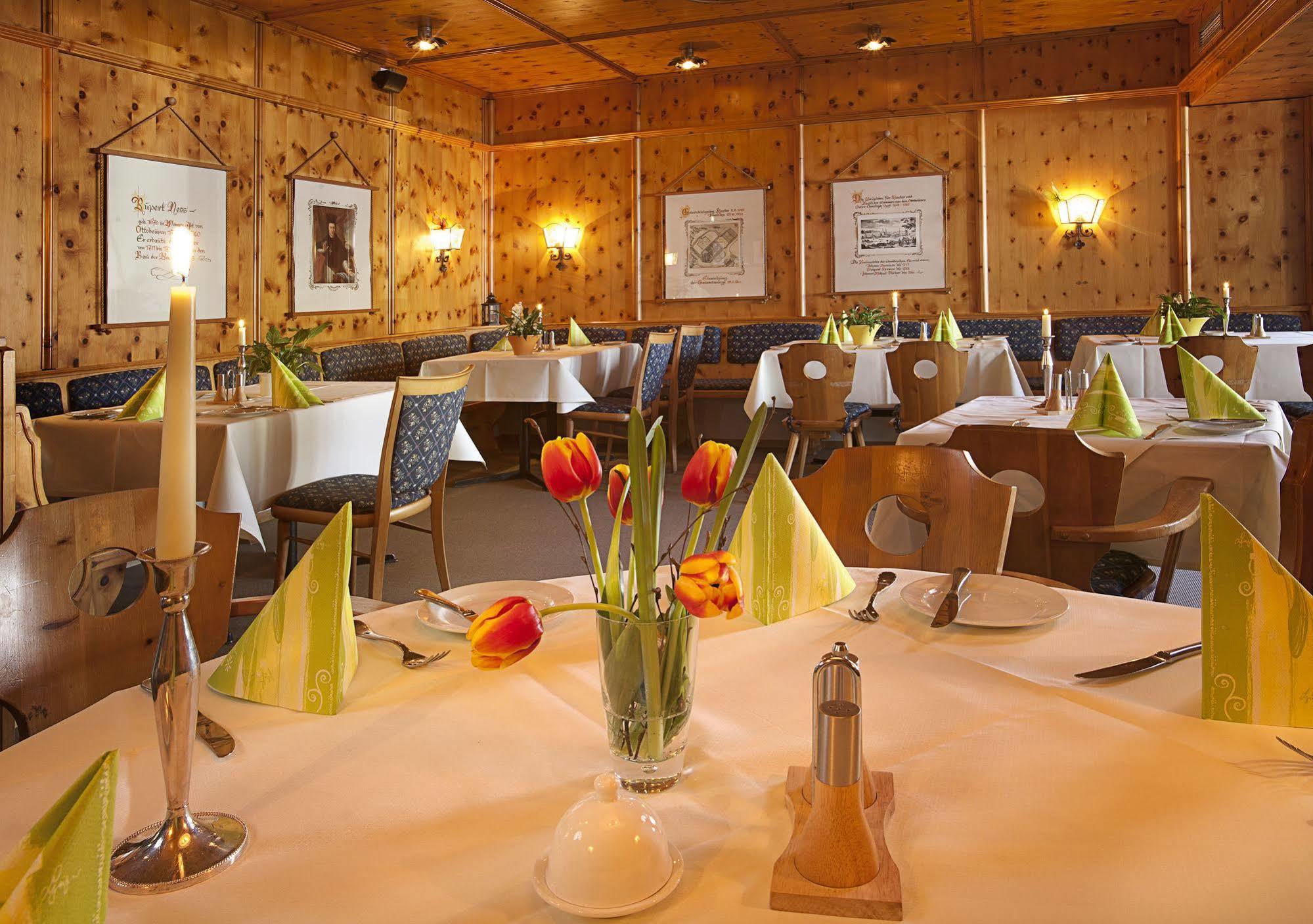Akzent Brauerei Hotel Hirsch ออทโทบอยเริน ภายนอก รูปภาพ